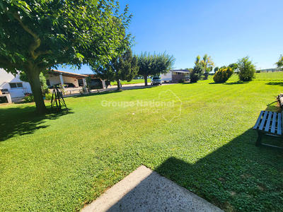 Maison - 230 m² - 5 pièces