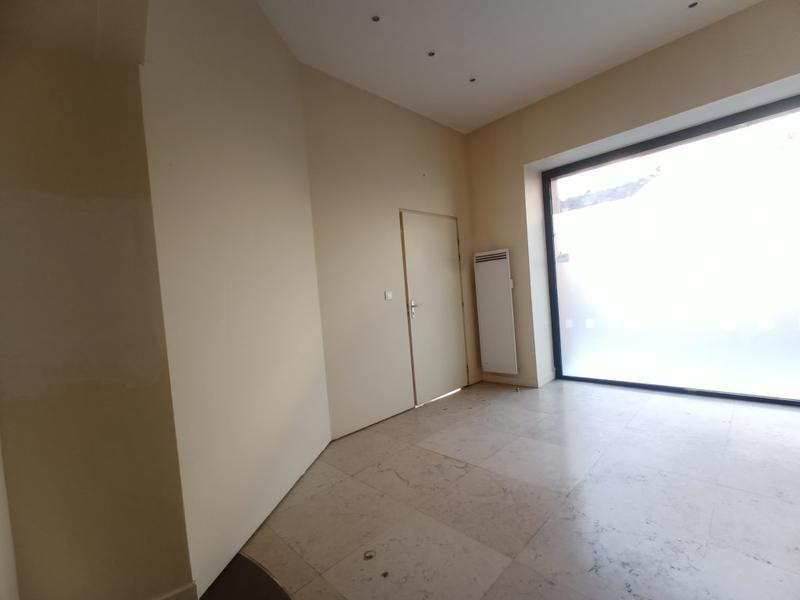 Local commercial - 4 pièces