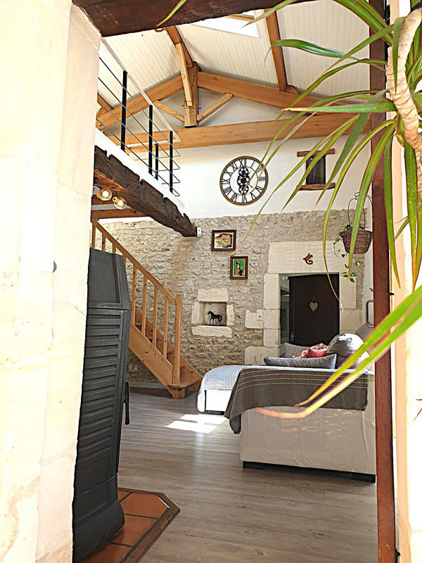 Maison en pierre - 145 m² - 6 pièces