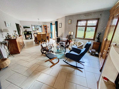 Maison - 189 m² - 7 pièces