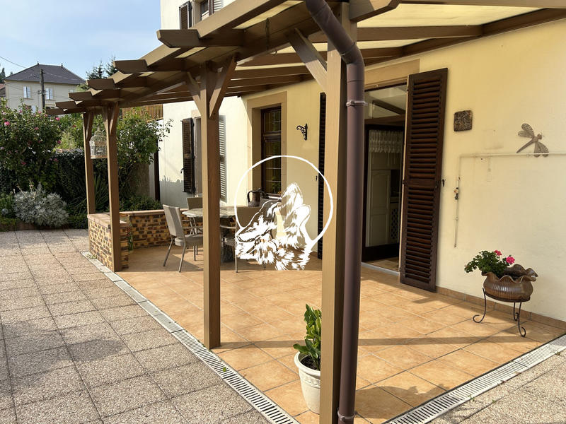 Maison ancienne - 200 m² - 7 pièces