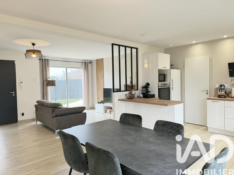 Maison - 114 m² - 6 pièces