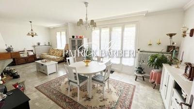 Maison - 135 m² - 6 pièces