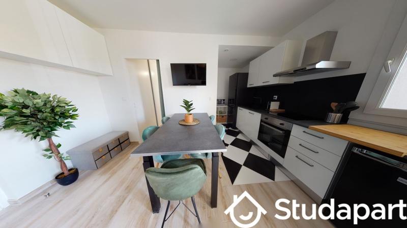 Chambre - 10 m² - 1 pièce