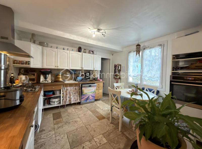 Maison - 168 m² - 8 pièces