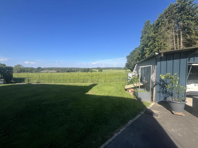 Maison - 96 m² - 6 pièces