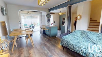 Maison - 90 m² - 4 pièces