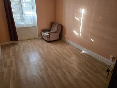 Maison - 246 m² - 10 pièces