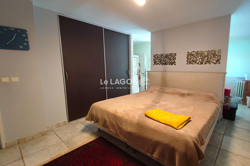 Propriété - 200 m²