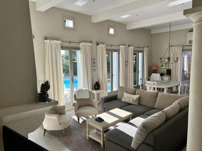 Maison - 137 m² - 4 pièces