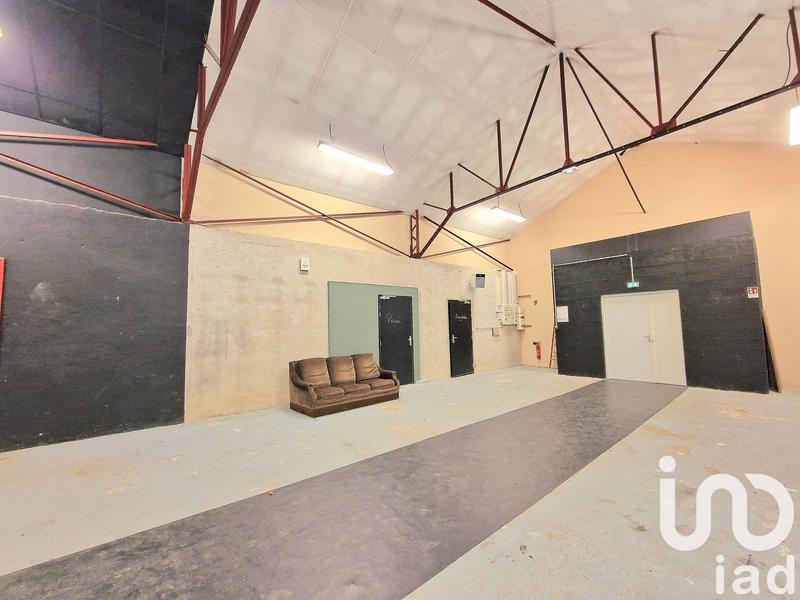 Maison - 300 m² - 4 pièces