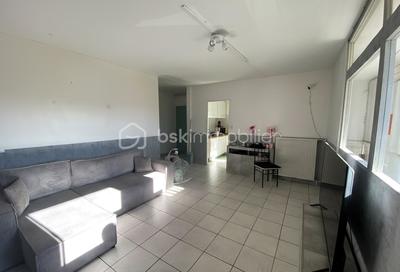 Appartement - 60 m² - 3 pièces