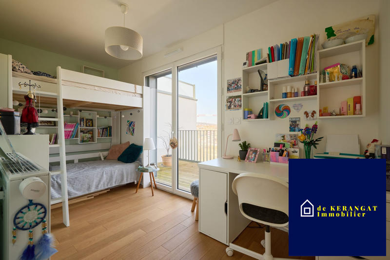 Appartement - 136 m² - 6 pièces