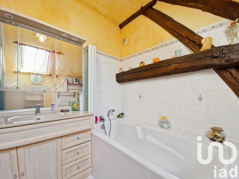 Maison - 211 m² - 8 pièces