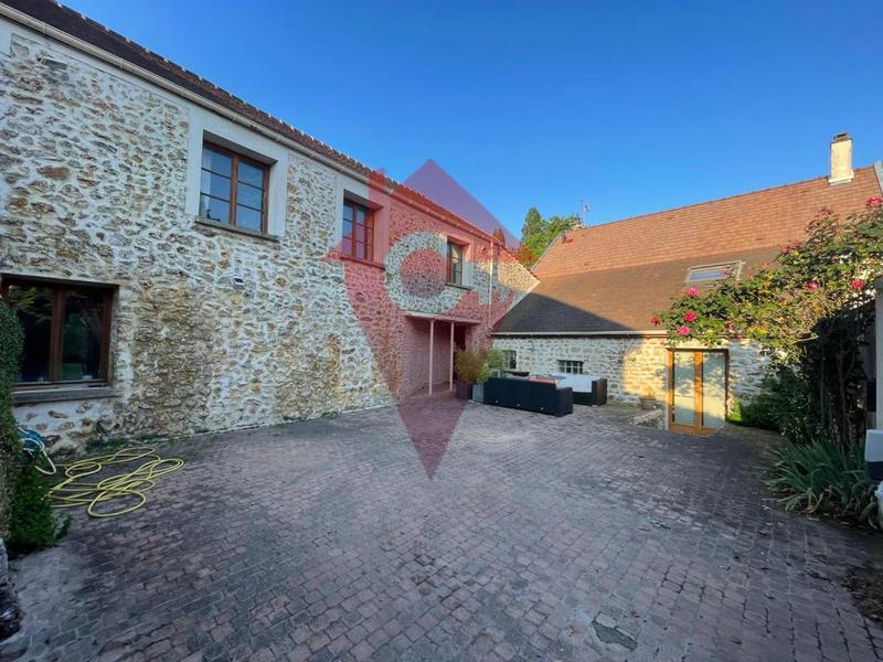 Propriété - 399 m² - 13 pièces