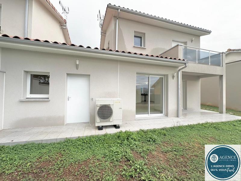 Maison - 90 m² - 4 pièces