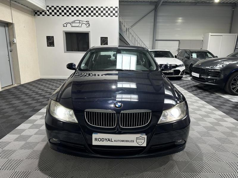 Bmw Série 3 (E90) 325xi 3.0 i 24v 4wd 218 cv Boîte auto Confort
