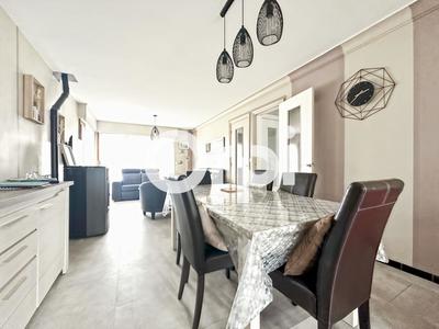 Maison - 102 m² - 4 pièces
