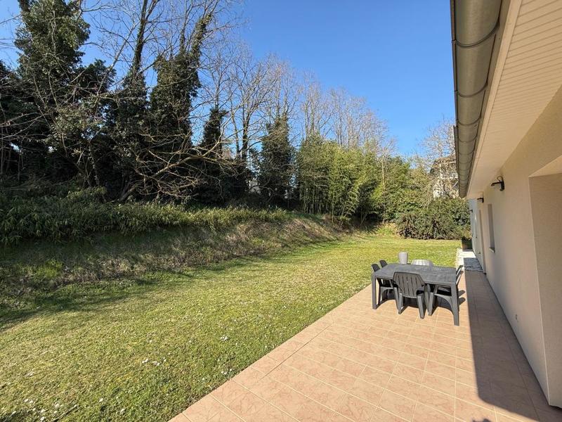 Maison - 159 m² - 7 pièces