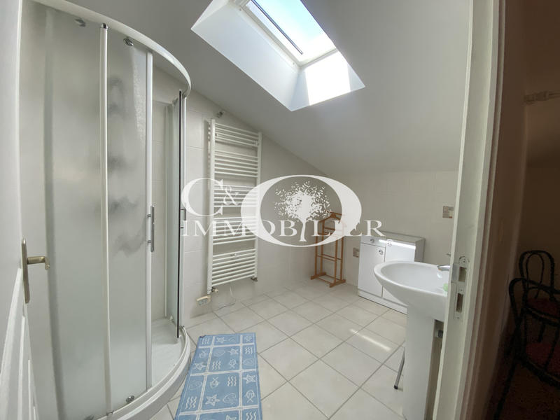 Maison - 183 m² - 6 pièces