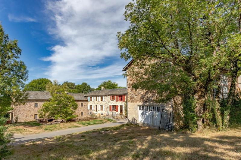 Maison - 496 m² - 20 pièces