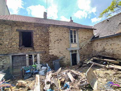 Maison - 100 m² - 4 pièces