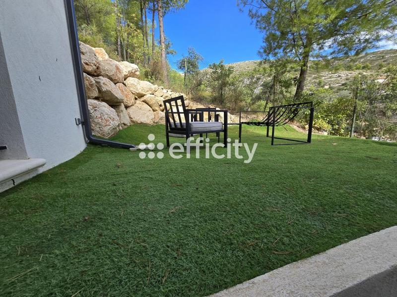 Maison - 200 m² - 7 pièces