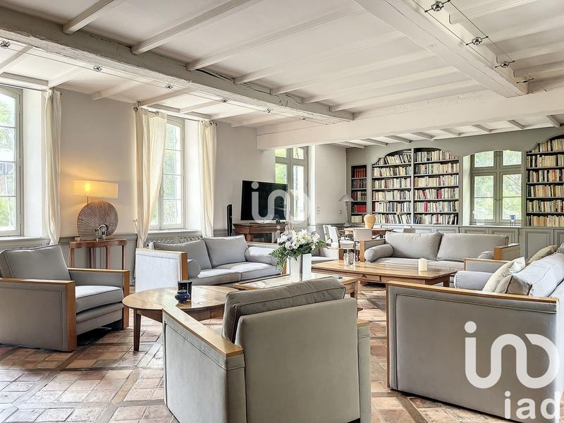 Château - 670 m² - 16 pièces