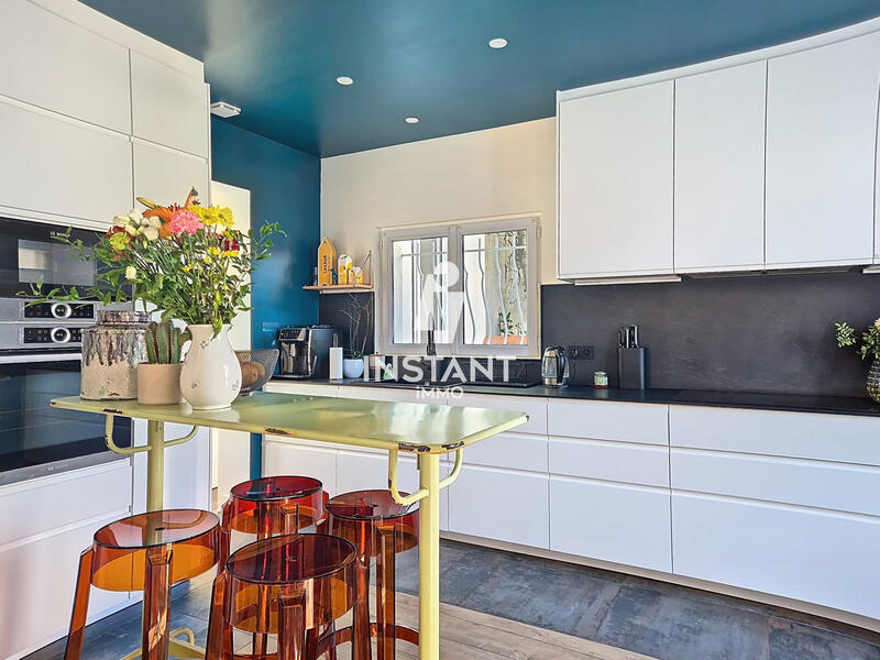 Maison - 137 m² - 5 pièces