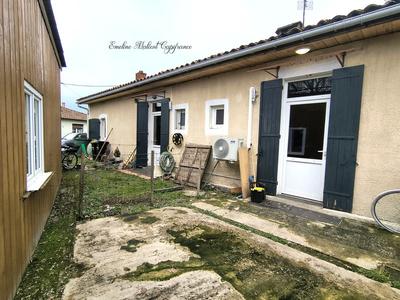 Maison - 185 m² - 8 pièces