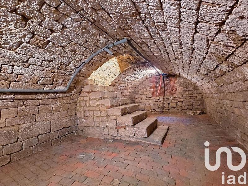 Maison - 240 m² - 8 pièces