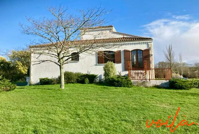 Maison - 200 m² - 4 pièces