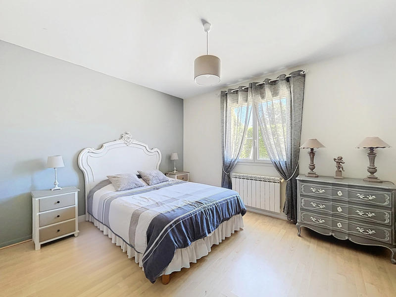 Maison - 165 m² - 6 pièces