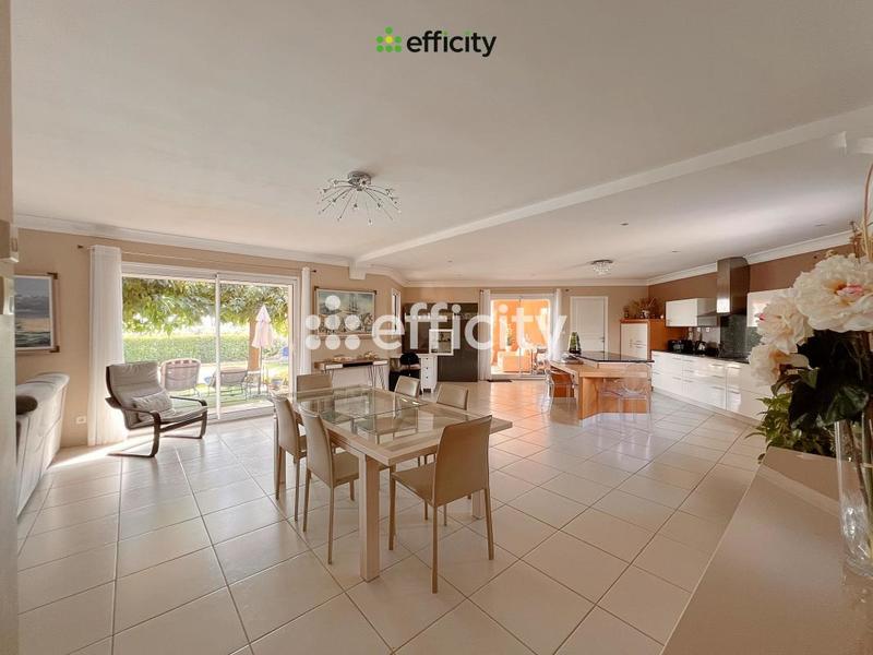 Maison - 170 m² - 5 pièces