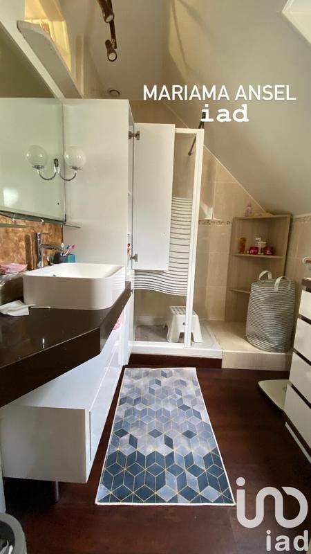 Maison - 170 m² - 8 pièces