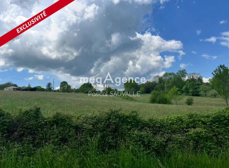 Terrain constructible - 2 000 m²