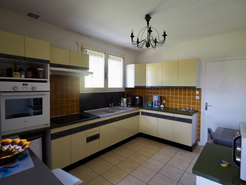 Maison - 185 m² - 7 pièces