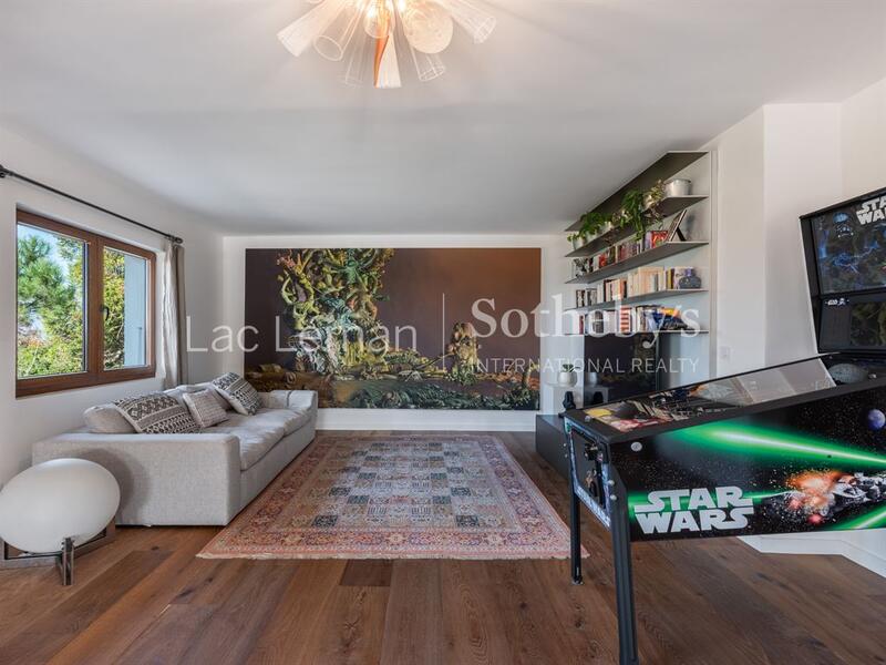 Maison - 440 m² - 9 pièces