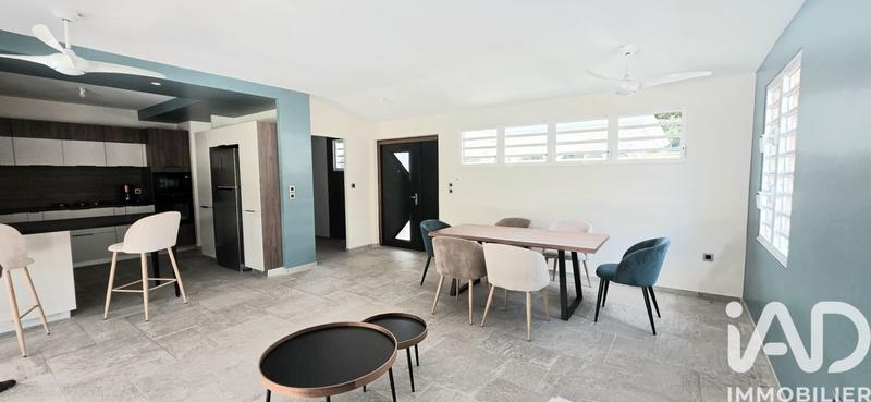 Maison - 243 m² - 5 pièces