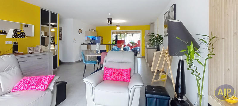 Maison - 96 m² - 5 pièces