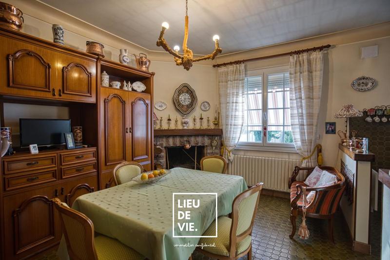 Maison ancienne - 181 m² - 8 pièces