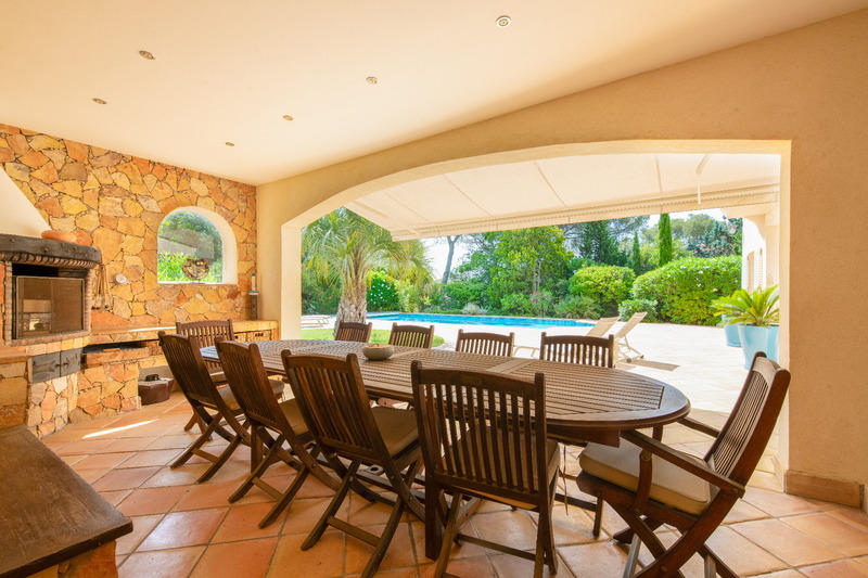 Villa - 350 m² - 8 pièces