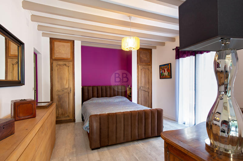 Villa - 200 m² - 6 pièces