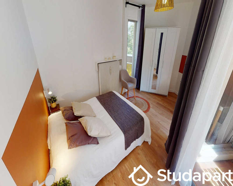 Chambre - 60 m² - 1 pièce