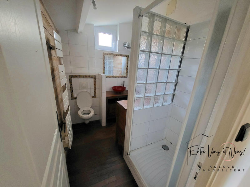 Maison - 336 m² - 8 pièces