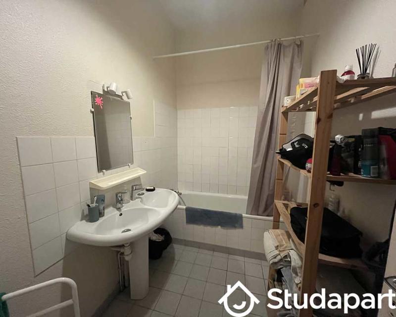 Chambre - 55 m² - 1 pièce