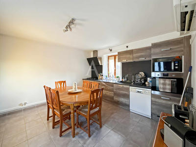 Maison - 82 m² - 4 pièces