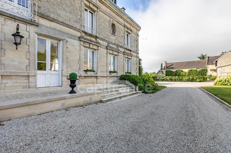 Maison de maîtres - 420 m² - 11 pièces