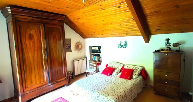 Propriété - 231 m² - 7 pièces