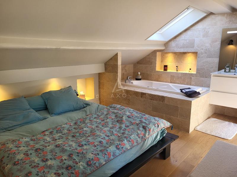 Maison contemporaine - 146 m² - 8 pièces